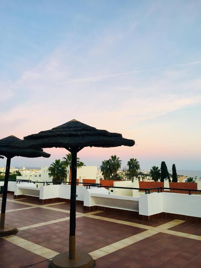 Cozy And Stylish Studio Apt Just 800M From The Beach - New On Booking! Albufeira Exterior foto